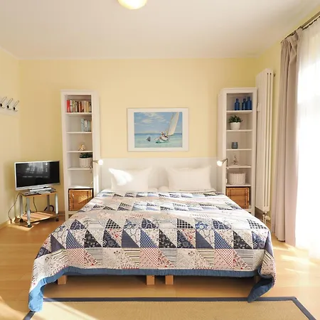 Kaiservillen - 1-raum-ferienwohnung Mit Balkon D123